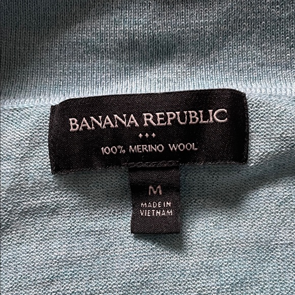 Banana Republic Light Blue Merino Wool Sweater - Picture 2 of 7
